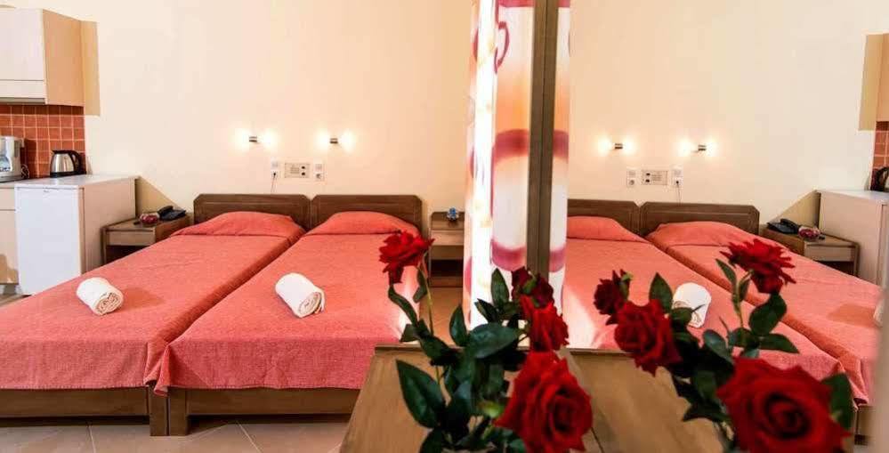 Daisy Hotel Apartments レティムノ エクステリア 写真